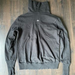 Alo turtle neck sweater